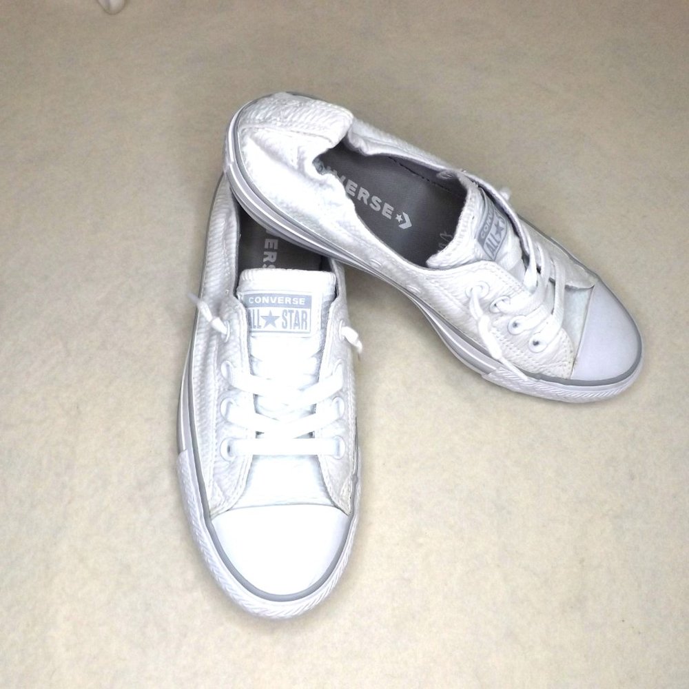 👟SUMMER SALE👟Converse Sneakers- Women's 8